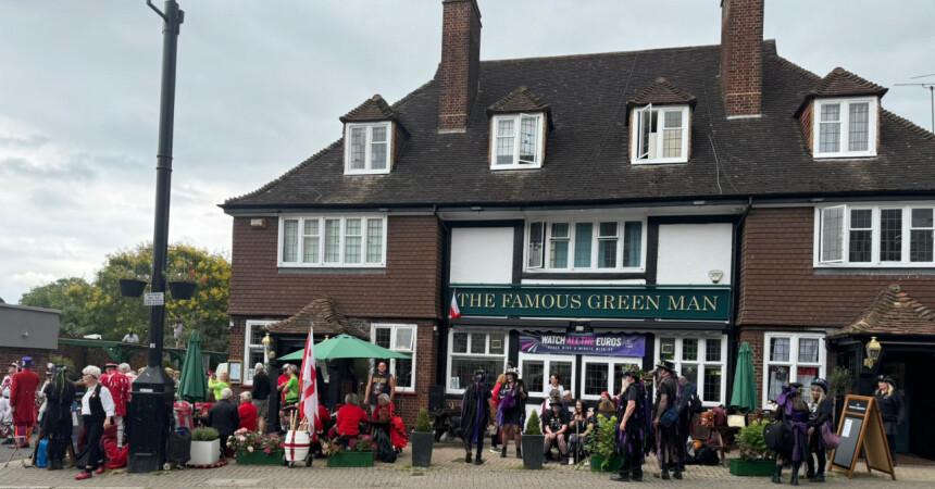 Best Sports Bars in Ewell - Famous Green Man