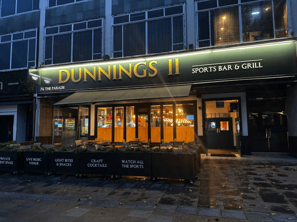 Best Sports Bars in Watford - Dunnings II