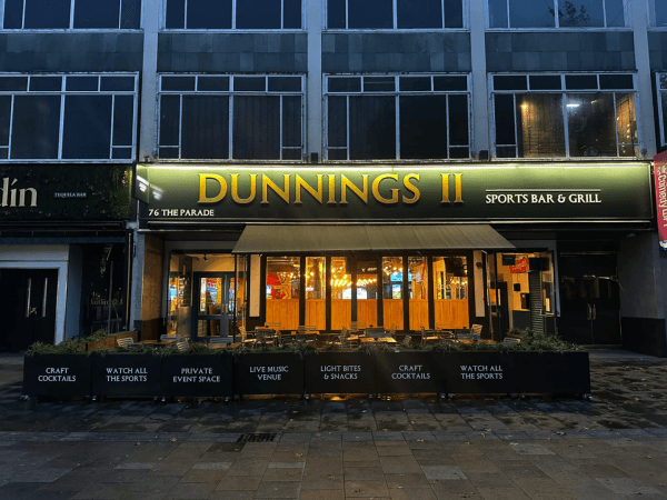Best Sports Bars in Watford - Dunnings II