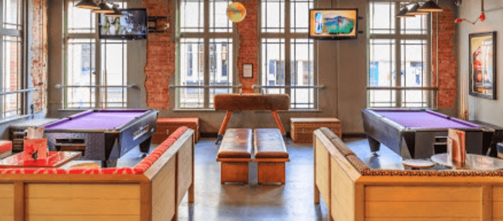 Best Sports Bars in Lincoln - Walkabout Lincoln