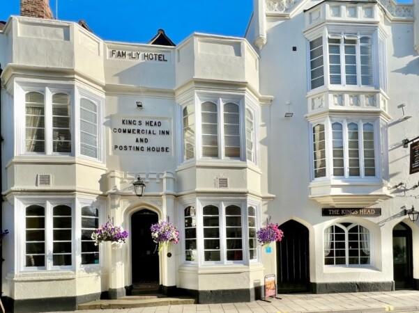 Best Sports Bars in Louth - The Kings Head Hotel