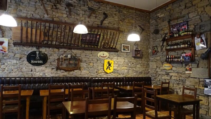 Best Sports Bars in Lyon - Le ch'ti pot ney - Estaminet