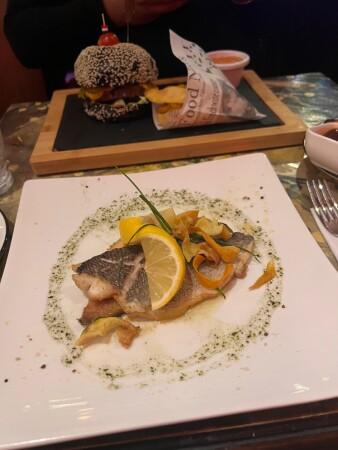 Best Sports Bars in Paris - L'étoile de Charonne