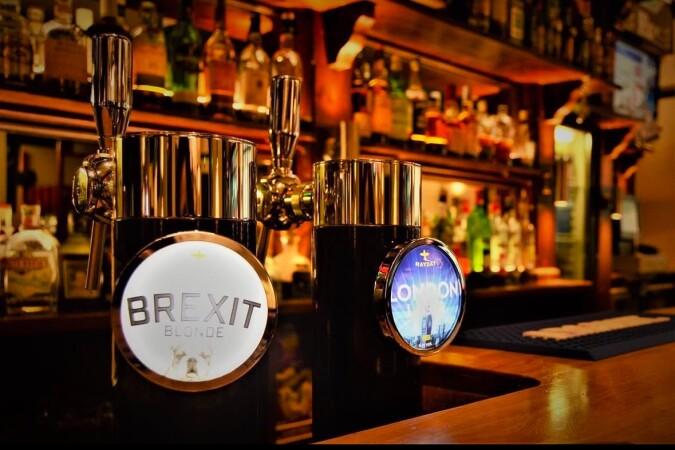 Best Sports Bars in Paris - The Freedom Pub
