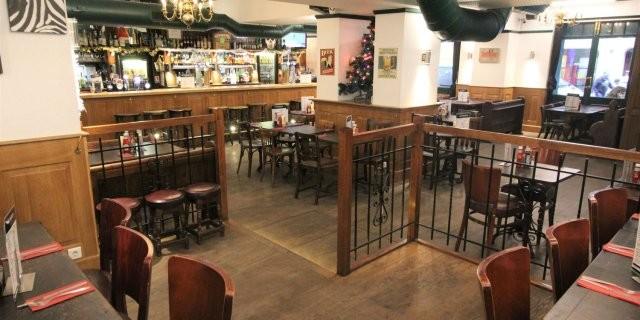 Best Sports Bars in Paris - The Freedom Pub