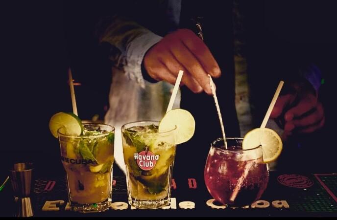 Best Sports Bars in Paris - The Freedom Pub