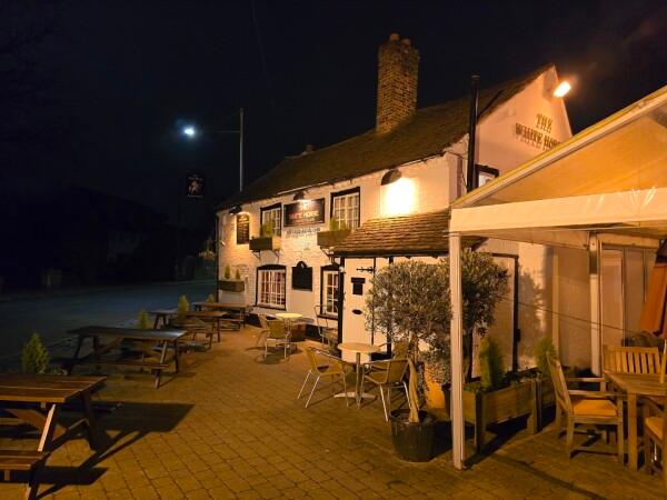 Best Sports Bars in West Drayton - Crown