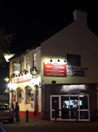 Best Sports Bars in Chatham - Jolly Caulkers