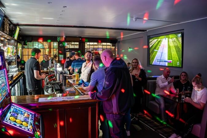 Best Sports Bars in Rochester - Jolly Knight