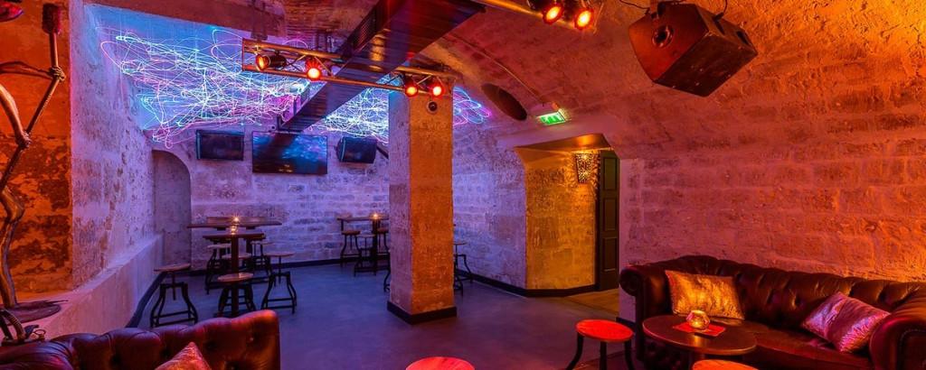 Best Sports Bars in Paris - ENVOLE MOI