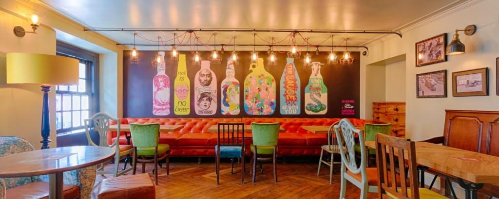 Best Sports Bars in Paris - ENVOLE MOI