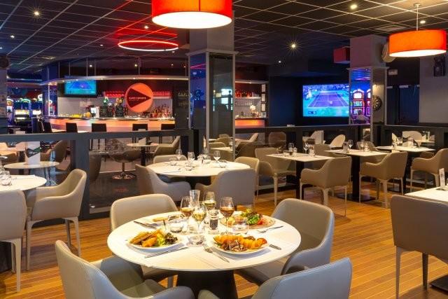 Les Meilleurs Bars à Bénodet - Casino Barrière Bénodet - Café des Sports