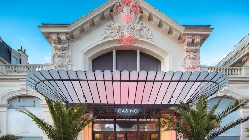 Les Meilleurs Bars à Dinard - Casino Barrière Dinard - Café des Sports