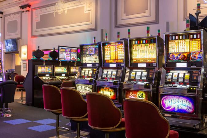 Best Sports Bars in Trouville-sur-Mer - Casino Barrière Trouville -Villatara