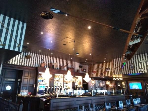 Best Sports Bars in Pau - Au Bureau Pau Université