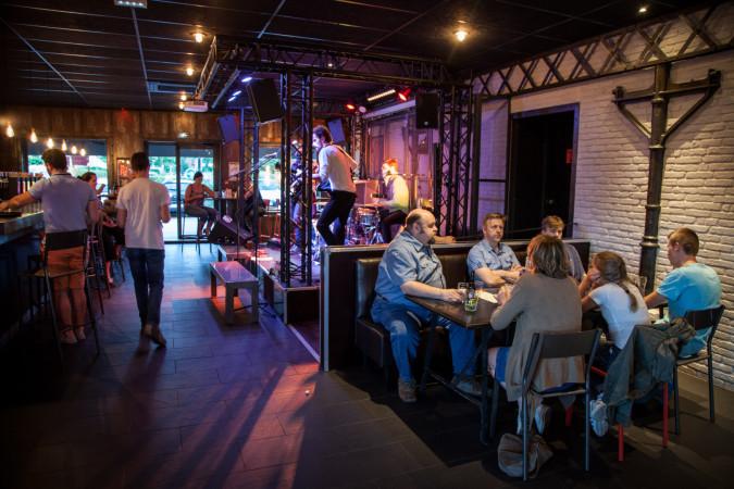 Best Sports Bars in Saint-Romain-en-Gal - Ninkasi Saint Romain en Gal