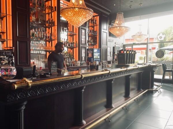 Best Sports Bars in Anglet - Au Bureau Anglet