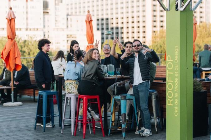 Best Sports Bars in Paris - Café Oz Rooftop