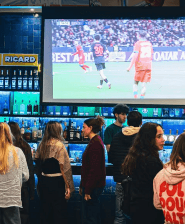 Les Meilleurs Bars à Paris - L'Amphi Quai de Seine