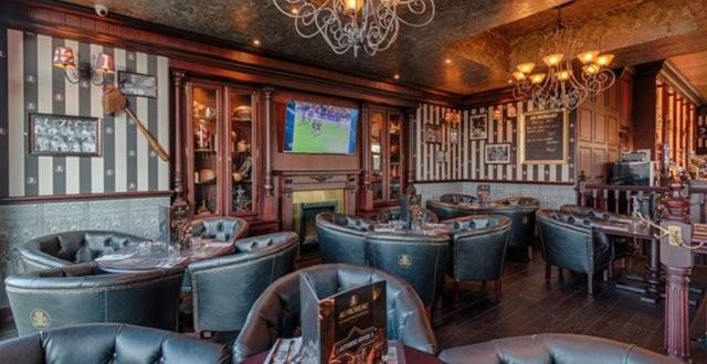 Best Sports Bars in Massy - Au Bureau Massy