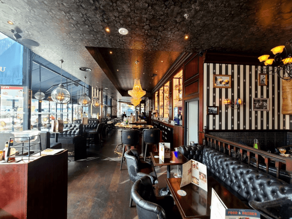 Beste Sportsbars in Metz - Au Bureau Metz Muse