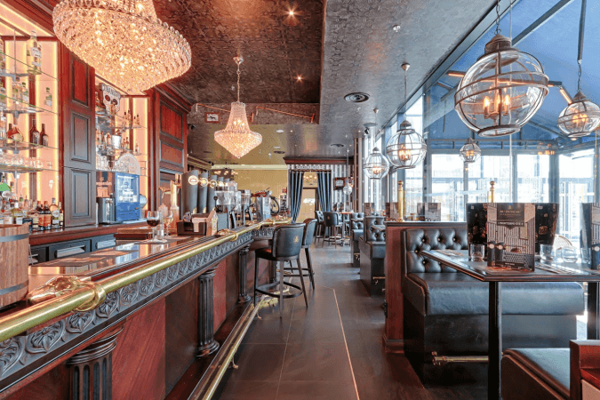 Beste Sportsbars in Metz - Au Bureau Metz Muse