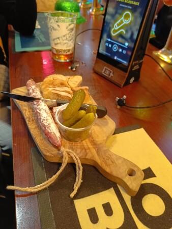 Best Sports Bars in Bordeaux - The Market Tavern