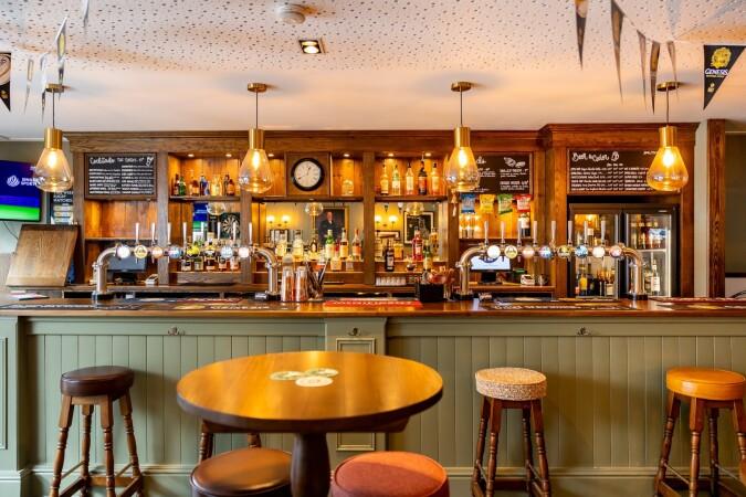 Best Sports Bars in Bordeaux - The Market Tavern