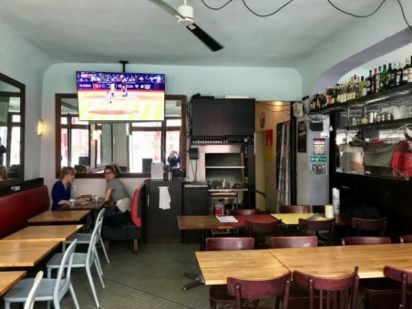 Les Meilleurs Bars à Paris - La Cave Café