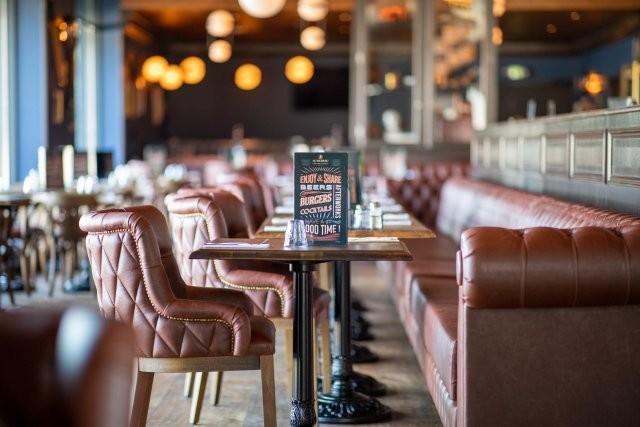 Beste Sportsbars in Saint-Louis - Au Bureau Saint-Louis