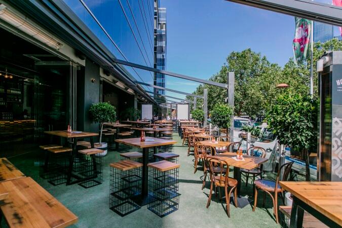 Best Sports Bars in Melbourne - Hopscotch