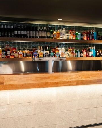 Best Sports Bars in Gold Coast - Runaway Bay Tavern