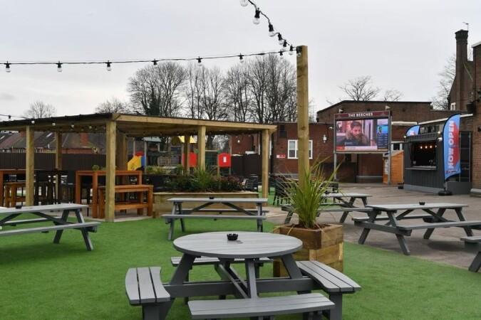 Best Sports Bars in Birmingham - Beeches (Birmingham)