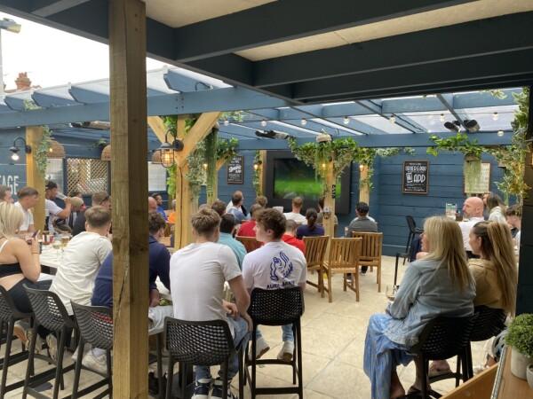 Best Sports Bars in Maidenhead - Thatched Cottage (Maidenhead)