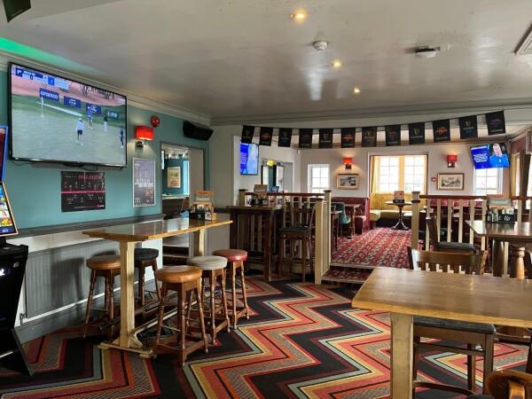 Best Sports Bars in Hook - Old White Hart (Hook)