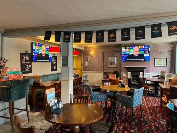 Best Sports Bars in Hook - Old White Hart (Hook)