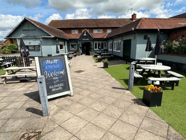 Best Sports Bars in Worcester - Glovers Needle (Worcester)