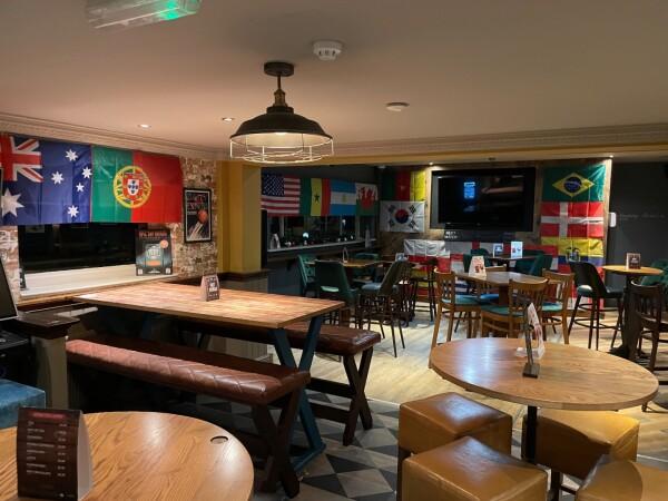 Best Sports Bars in Worcester - Glovers Needle (Worcester)