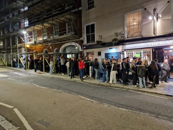 Best Sports Bars in Exeter - Black Horse (Exeter)