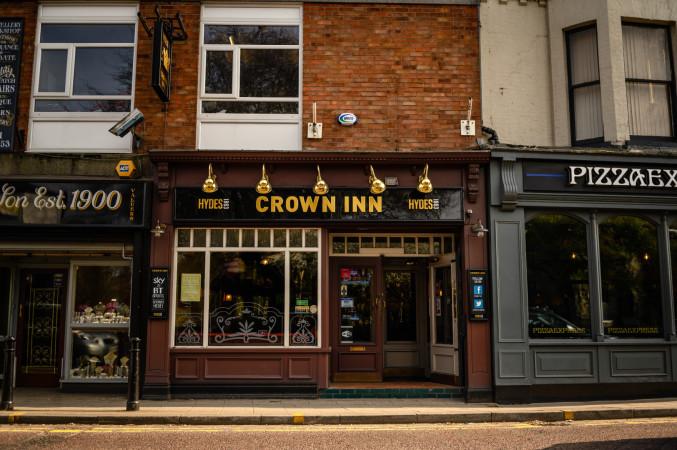 Best Sports Bars in Cheadle - Crown Inn