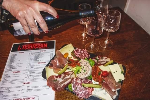 Best Sports Bars in Paris - L'Assassin