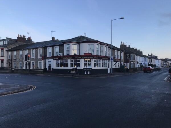 Best Sports Bars in Great Yarmouth - Lion