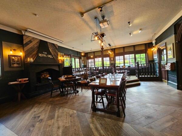 Best Sports Bars in New Malden - Royal Oak