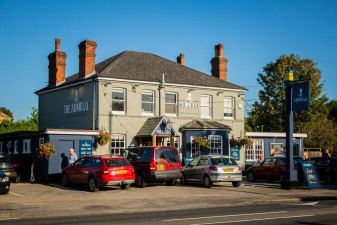 Best Sports Bars in Aldershot - The Admiral