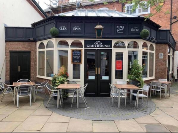 Best Sports Bars in Worcester - Old Greyhound (Worcester)