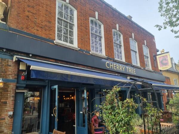Best Sports Bars in Dulwich - The Cherry Tree