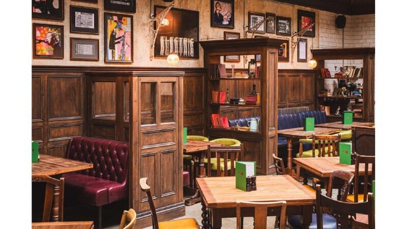 Best Sports Bars in Kentish Town - Bull and Gate