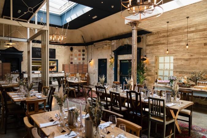 Best Sports Bars in Kentish Town - Bull and Gate