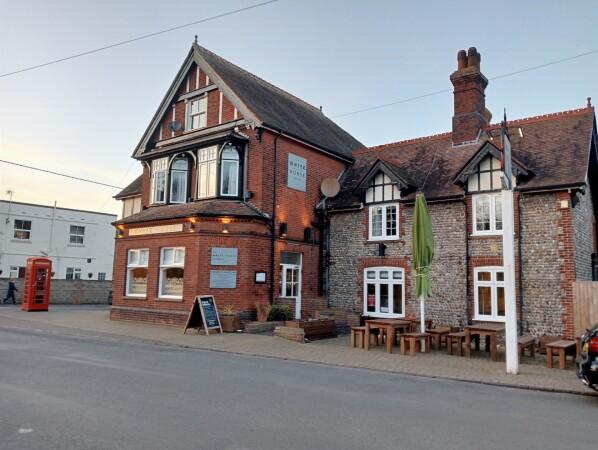 Best Sports Bars in Overstrand - White Horse