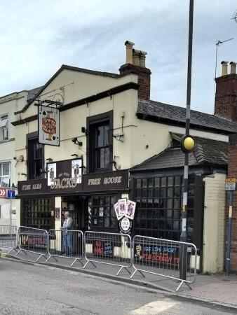 Best Sports Bars in Gloucester - One Eyed Jacks